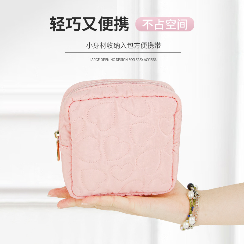 Ultrasonik işlemeli, kalp şekl - Cosmetic Bags incelemesi ve fiyatı